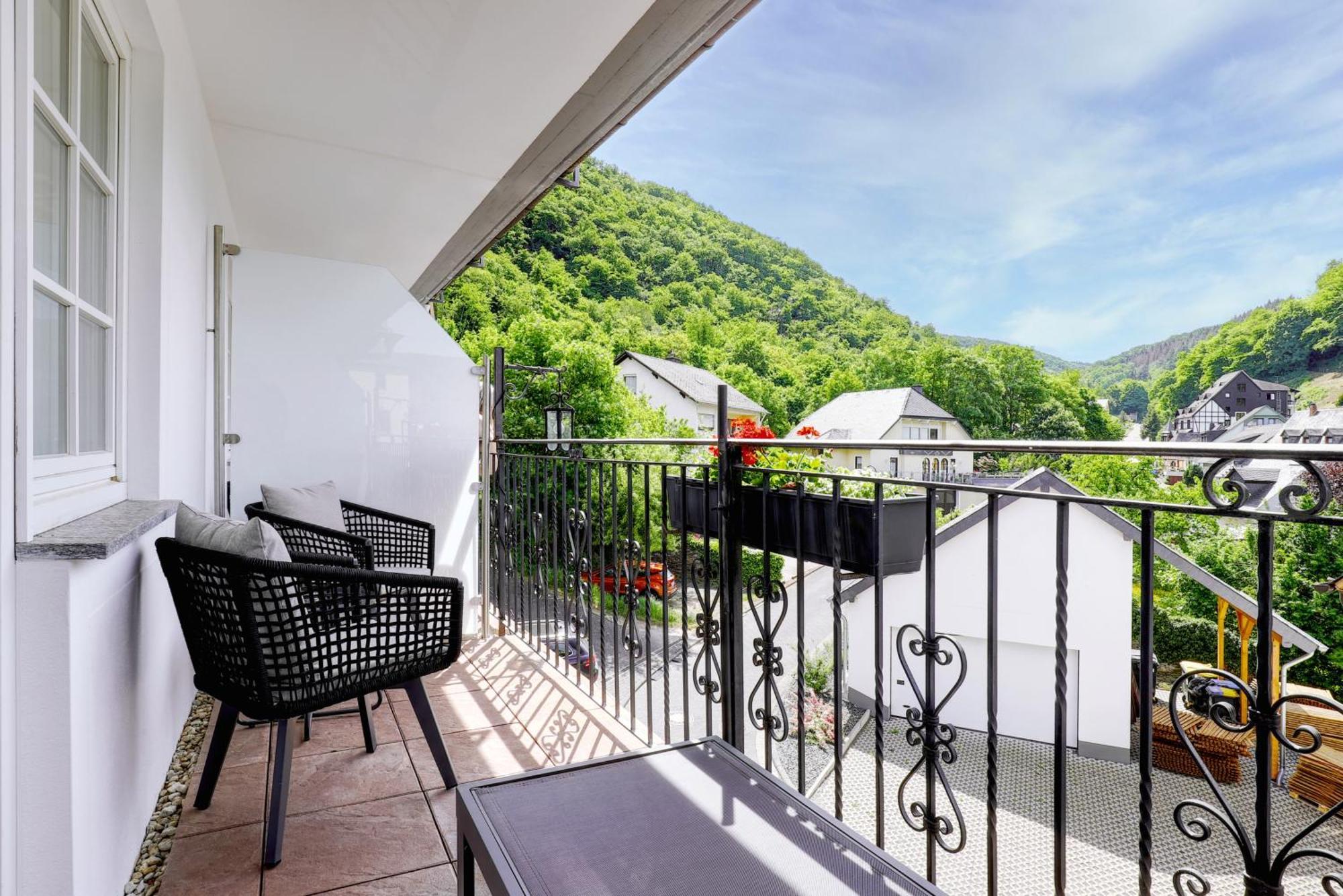 Hotel Lipmann "Am Klosterberg" بايلشتاين المظهر الخارجي الصورة