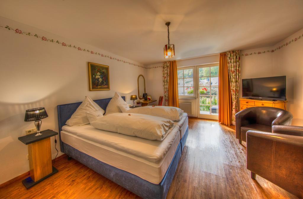Hotel Lipmann "Am Klosterberg" بايلشتاين المظهر الخارجي الصورة